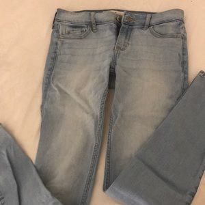 Hollister light washed jeans